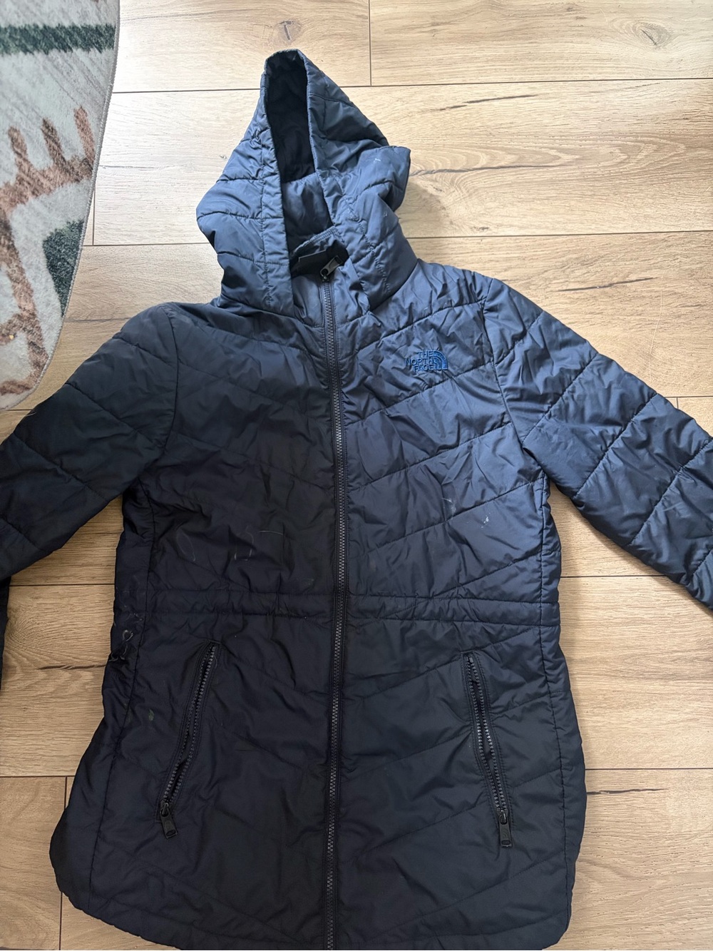 The North Face Women's Hooded Quilted Puffer Jacket in Navy